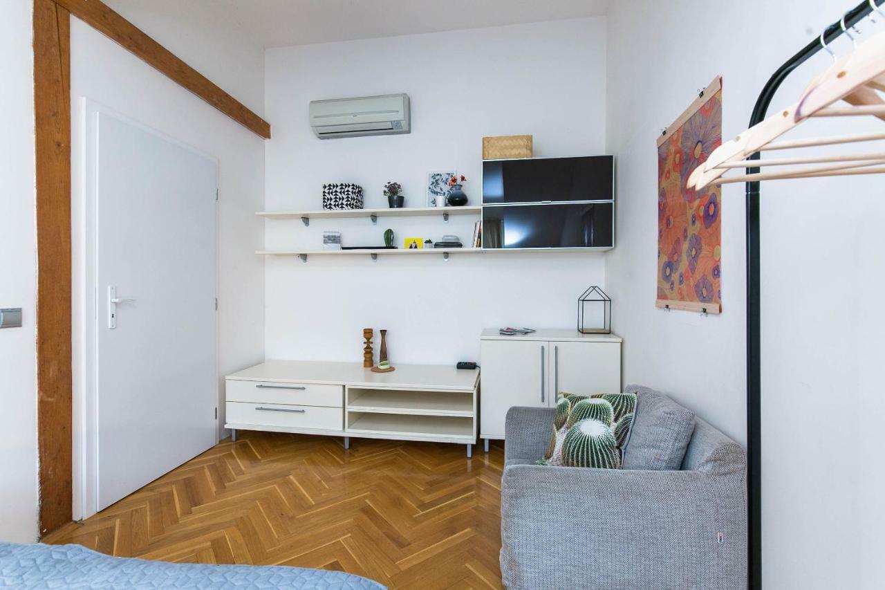 Art Apartments Prague II Kültér fotó