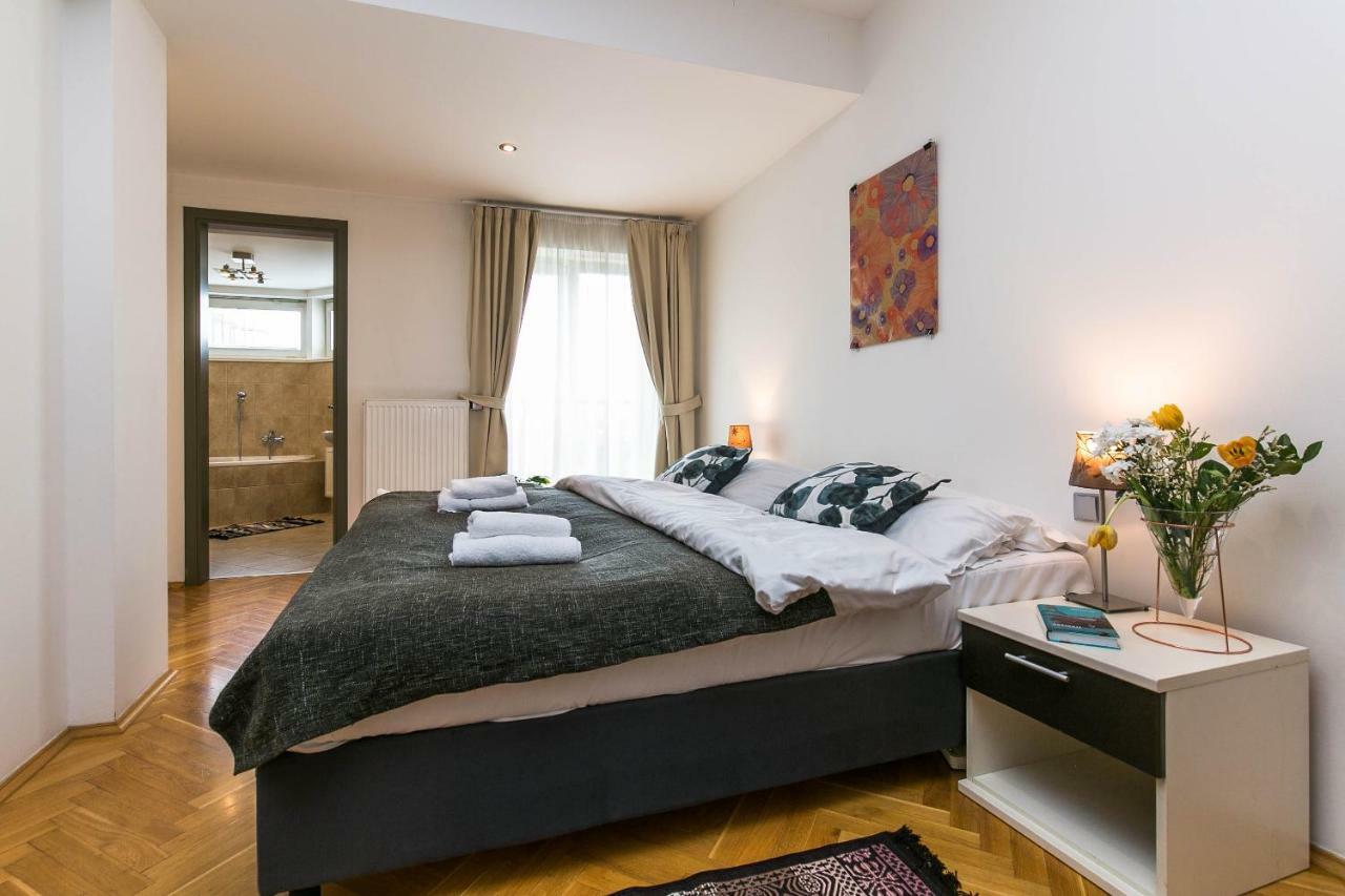 Art Apartments Prague II Kültér fotó